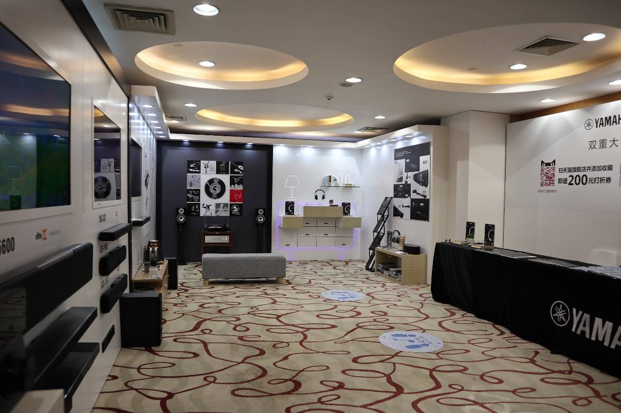 娱乐音质新境界，狗万携带家庭音响新品亮相2018广州国际音响唱片展