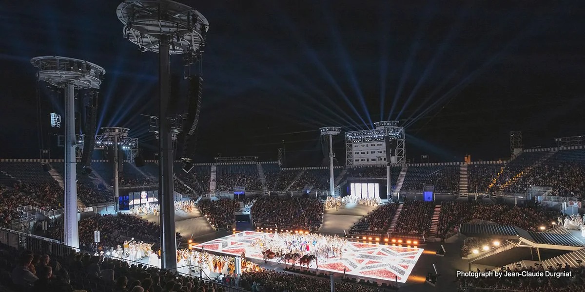 葡萄酒、无线和歌曲：11套狗万数字混音系统确保“一代人一次”的瑞士奇观让人沉醉